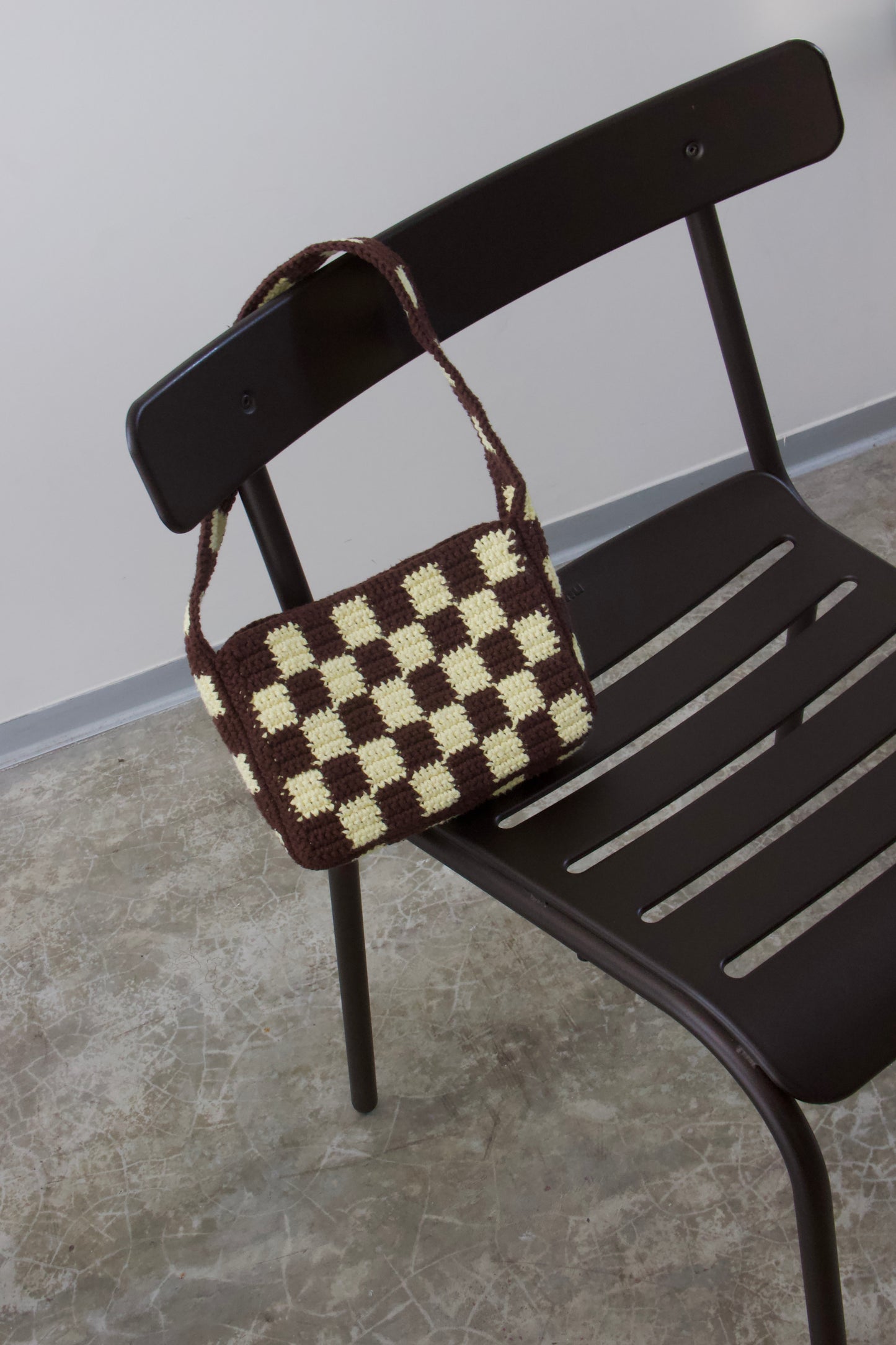 Checkered bag marrón y amarillo